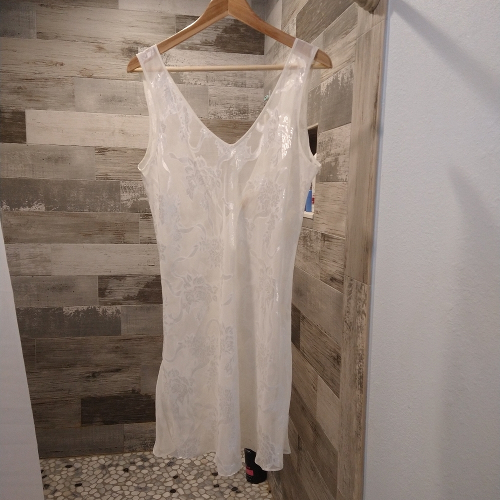 NWT VS Vintage White Lingerie Chemise/Gown